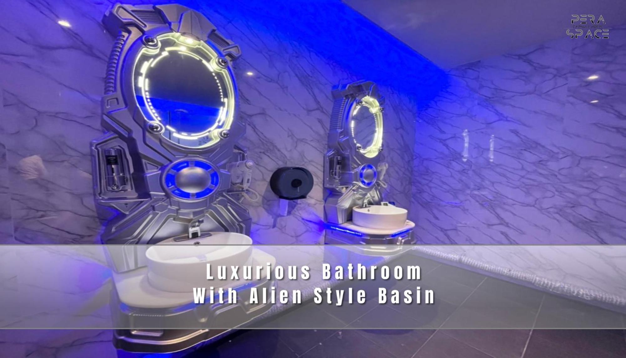 Pera Space Capsule 3* Phuket